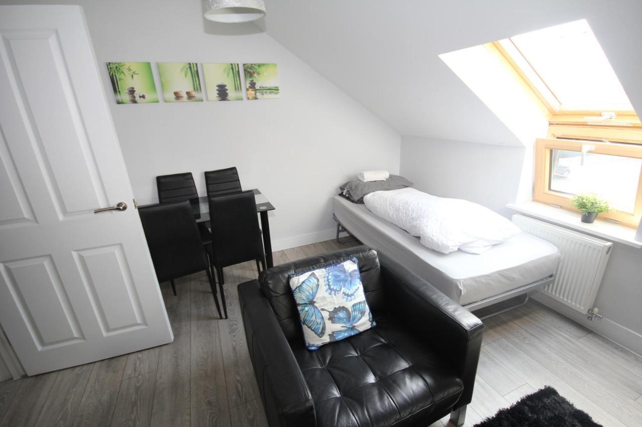 Holden Court Apartments - Apt 6 West Drayton  Εξωτερικό φωτογραφία