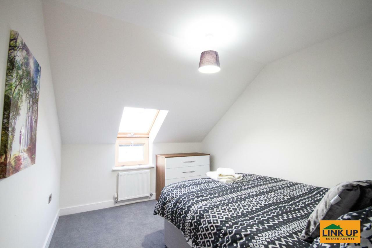 Holden Court Apartments - Apt 6 West Drayton  Εξωτερικό φωτογραφία