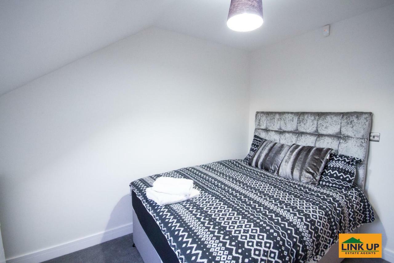 Holden Court Apartments - Apt 6 West Drayton  Εξωτερικό φωτογραφία