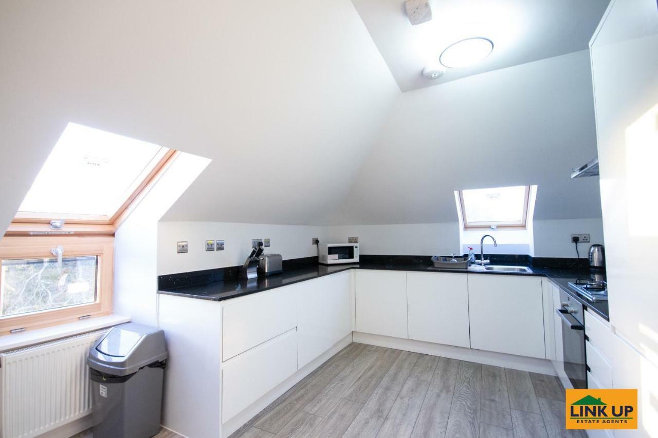 Holden Court Apartments - Apt 6 West Drayton  Εξωτερικό φωτογραφία