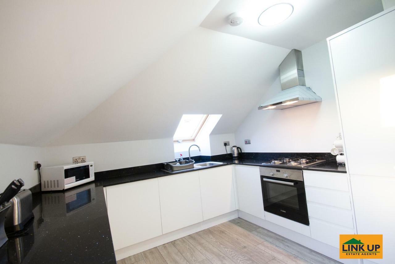 Holden Court Apartments - Apt 6 West Drayton  Εξωτερικό φωτογραφία